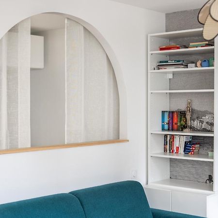 Charming Parisian Home Away From Home In The Heart Of Paryż Zewnętrze zdjęcie